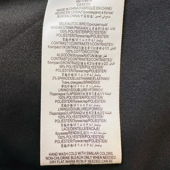 BCBG Maxazria jacket with mesh flower sleeves boho Floral - Picture 8 of 8